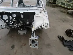 Mazda 3 BP IV Vorderer linker Viertelblech OEM Gebraucht