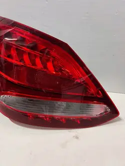 Mercedes-Benz C-Klasse Linker Rücklicht A2058200164