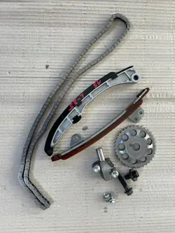 Jakoketjun liukukisko Toyota Yaris 2015 OEM 3098