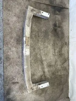 Viga para-choques traseira OEM 8R0807313A Audi Q5 8R