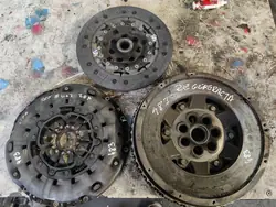 RENAULT LAGUNA II 2.0T Kaksoismassavanne 8200279195