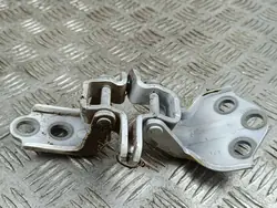 2021 SsangYong Korando Vordertürscharniere OEM FOB49647