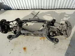 Viga suspensão traseira OEM LORK-381-107866 Lexus RC
