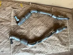 Tubo de escape Audi OE OEM 8W0253211T Usado
