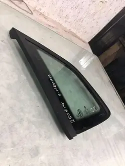 SEAT ARONA vänster bakruta OEM 6F9845297H