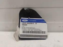 Support de garde-boue avant gauche Ford Ranger 2019 OEM KB3Z16A298B