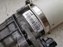 Pompe de direction assistée Opel Astra III H