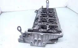 BMW Moottorin Sylinterikansi OEM 1557378 - Käytetty