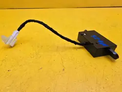 Prise USB MG ZS OEM 10966397 - Pièce d'Occasion