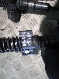 OEM POMPOWTRYSK insprutningspump för Audi A6 C6 2.5TDI