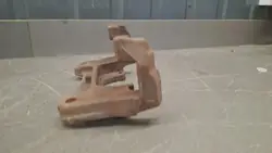 Support étrier gauche avant Audi A6 C6 OEM