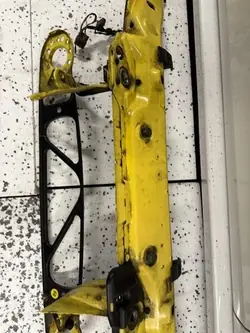 Panneau de choc BMW Z3 OEM 6666 - Jaune Dakar