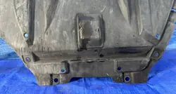 Protection sous-moteur OEM 74111-TM8-A00 pour Honda Insight II