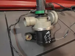 Soupape à vide BMW OEM 7303949 pour réservoir carburant