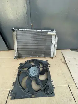 NISSAN NOTE E11 AC Kondensor Fläkt 1.6 Bensin OEM