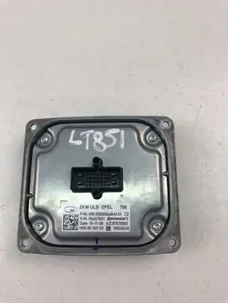 Module d'éclairage Opel Astra K 2017 OEM 39024626