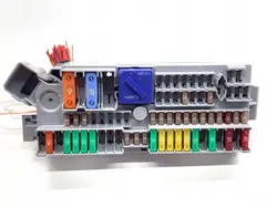 OEM 9350313 säkringslåda för BMW G30 Sedan 2.0L