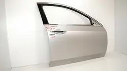 Porta dianteira direita OEM 360158850 para Honda Accord VIII