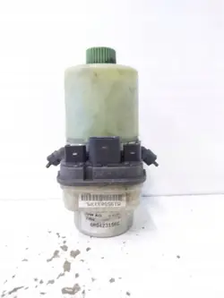 Bomba de direção OEM 6R0423156C TRW Usada