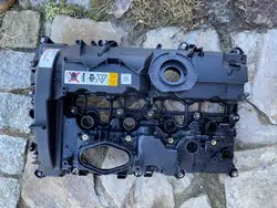 Tampa de válvulas OEM 8631745 para BMW G20 G30 G11