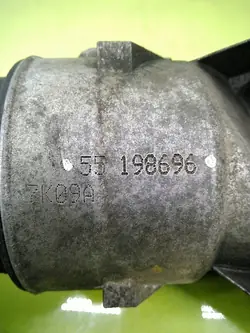 Öljynsuodattimen pohja OEM 55198696 Alfa Romeo 1.9 JTDM