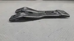 Support de verrou de capot VW Passat B7 3AA805569