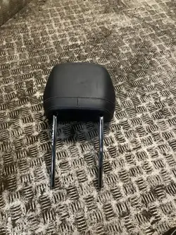 Mercedes-Benz Pääntuet Set OEM A1669704050 - Käytetty