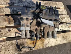 Distributeur de vannes hydrauliques ZAWORY HYDRAULIKI OEM