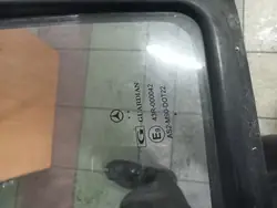 Vitre Porte Avant Droite Mercedes Sprinter OEM A9106710300