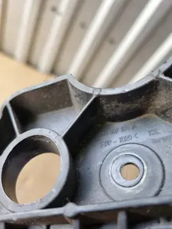 VW PASSAT CC 08+ Frontstoßstangenmontageschieber R