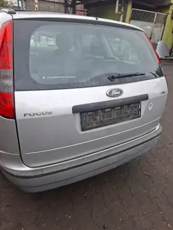 Ford Focus Mk2 Farmari Tavaluukun lasi OEM 72662525