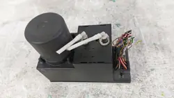 Audi central låspump OEM 8L0862257 - Begagnad