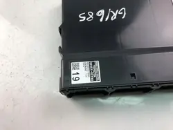 Módulo Confort Toyota 8998102190 para Corolla Hatchback