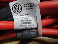 Pince de borne positive Audi OEM 4G0971225J