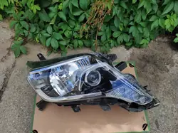 FARO DELANTERO TOYOTA LAND CRUISER XENON LED
