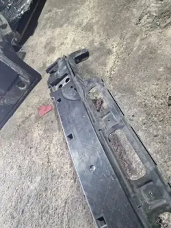 Poutre de pare-chocs arrière OEM 7898898 BMW Série 7