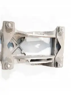 Audi R8 II Spyderin differentiaalituki OEM 4S0599288A