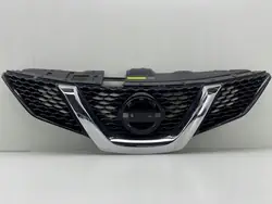 Nissan Qashqai J11 Frontstoßstangengrill OEM 5580U100