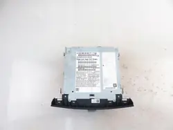 Mercedes-Benz OEM 2129008309 CD-radio - Käytetty