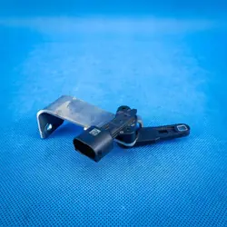 Ajovalon tasosensori etu oikea OEM 6895467 BMW X5