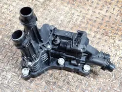 Carcasa de termostato Skoda Superb B8 2020 05L121111Q