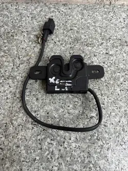 Motorhuvslås Volvo XC60 I 2013-2017 31356005