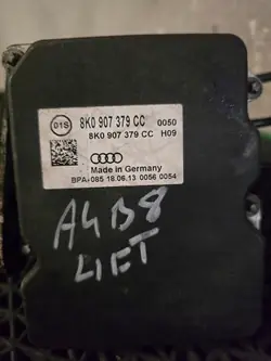 Pompe ABS OEM 8K0907379CC pour Audi A4 B8/A5