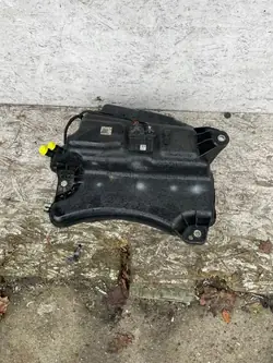 OEM 5Q0131877F AdBlue-tank voor VW Audi