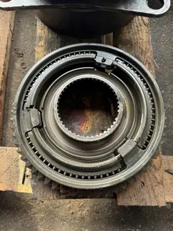 Pignon de retardeur Mercedes Actros OEM R9302640420