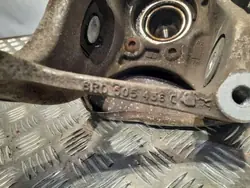 Porte-moyeu arrière droit OEM 8R0505432F - Occasion