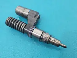 Scania 4 Bosch PDE R P T Euro3 ruiskutuspumppu OEM 0414701008