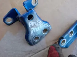 Charnière de Porte Droite Avant OEM Citroen C-Zero