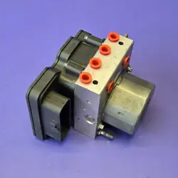Bomba ABS Nissan X-Trail T32 OEM 476607FY7A