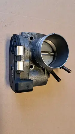 Drosselklappe Audi A4 B6 B7 VW B6 2.0 FSI 06D133062